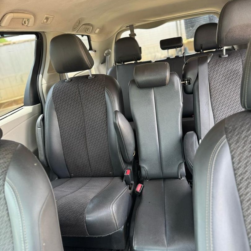 2011 TOYOTA SIENNA SE FOR SALE image