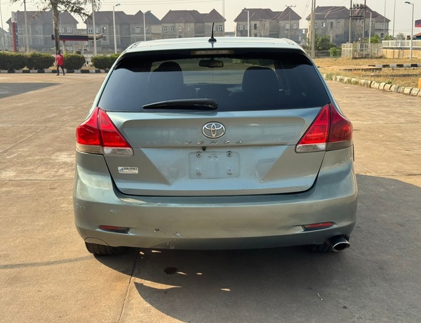 2011 TOYOTA VENZA 4CYL FOR SALE IN ABUJA