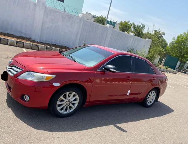 2011 UPGRADED TOYOTA CAMRY FOR SALE