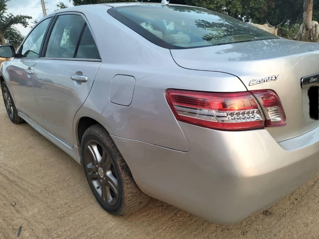 Car Image 8