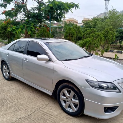 2011 UPGRADED TOYOTA CAMRY SE FOR SALE