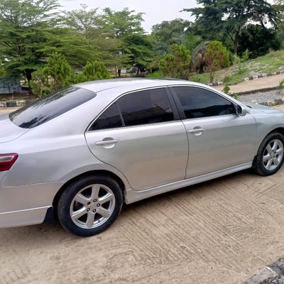 2011 UPGRADED TOYOTA CAMRY SE FOR SALE