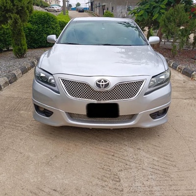 2011 UPGRADED TOYOTA CAMRY SE FOR SALE