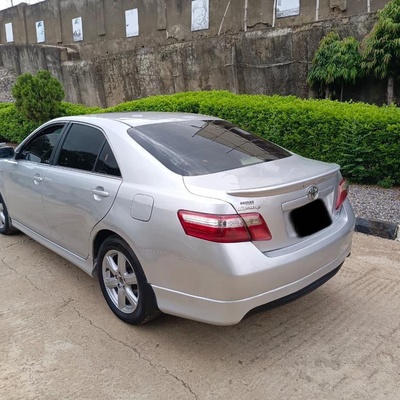 2011 UPGRADED TOYOTA CAMRY SE FOR SALE