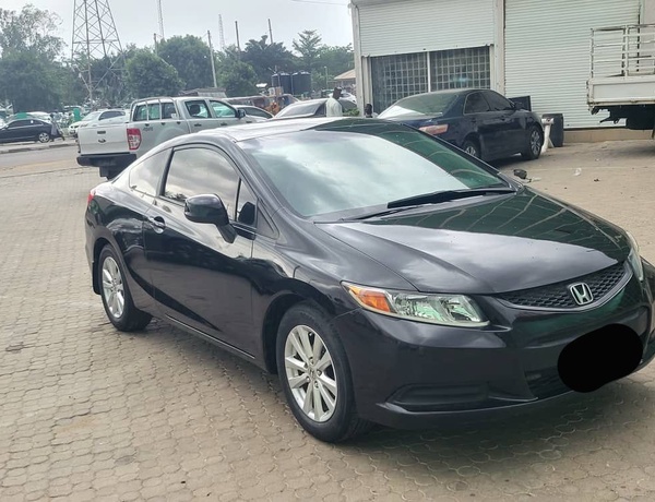 2012 HONDA CIVIC COUPE IN KANO FOR SALE