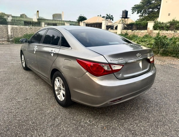 2012 HYUNDAI SONATA FOR SALE IN ABUJA