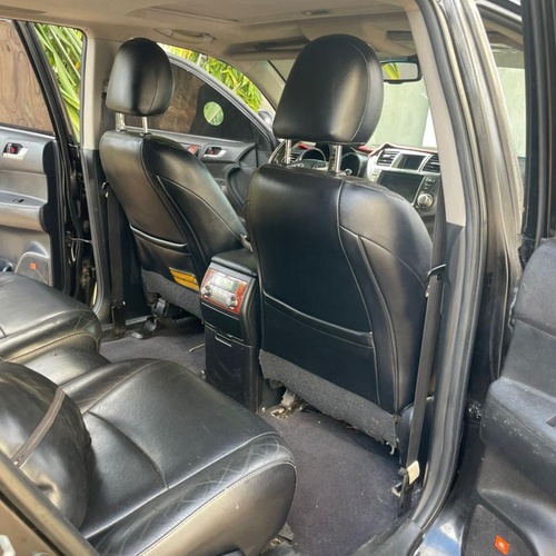 2012 KEYLESS TOYOTA HIGHLANDER FOR SALE IN ABUJA