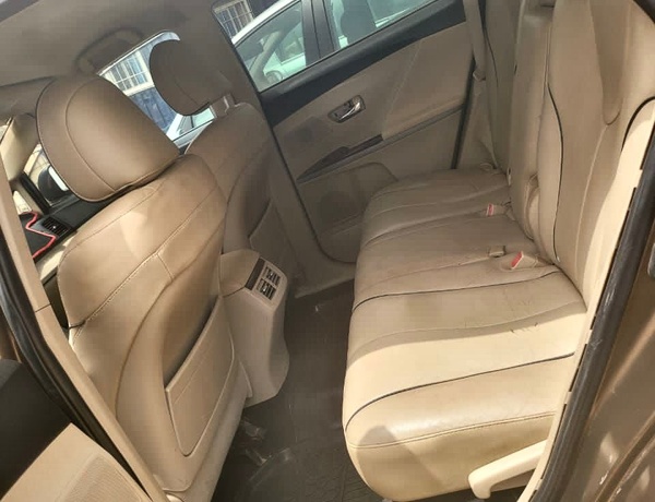 2012 KEYLESS TOYOTA VENZA FOR SALE IN ABUJA