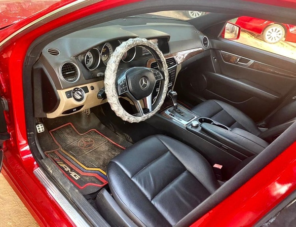 2012 MERCEDES BENZ C300 FOR SALE IN ABUJA