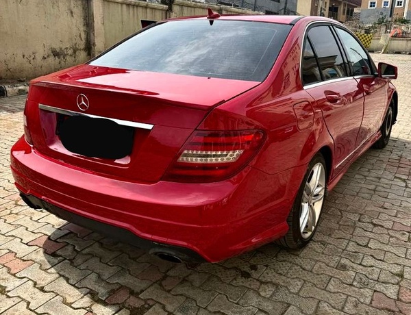 2012 MERCEDES BENZ C300 FOR SALE IN ABUJA