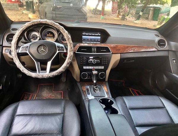 2012 MERCEDES BENZ C300 FOR SALE IN ABUJA