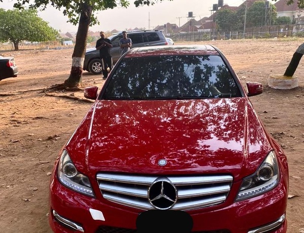 2012 MERCEDES BENZ C300 FOR SALE IN ABUJA