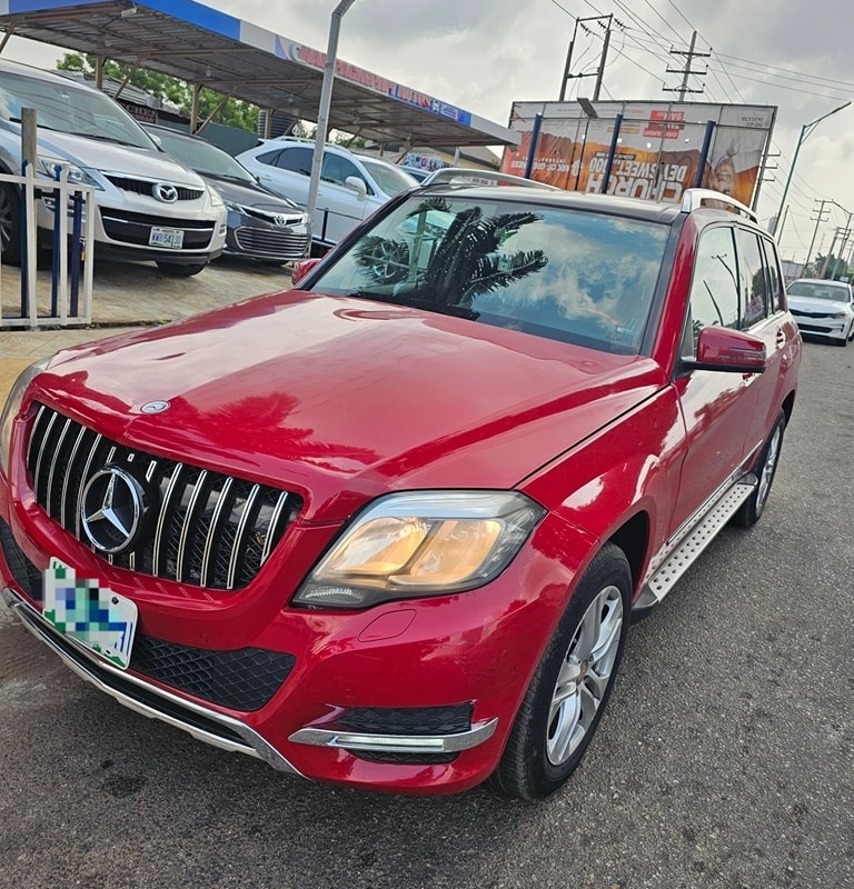 2012 Mercedes-Benz GLK350 4matic image