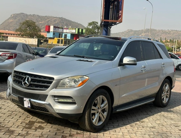 2012  Mercedes Benz ML350 for Sale In Abuja