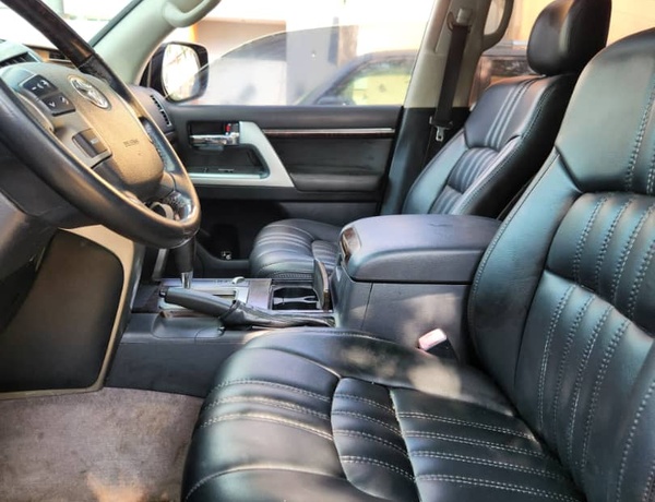 2012 Toyota Land Cruiser Reg for Sale In Lagos