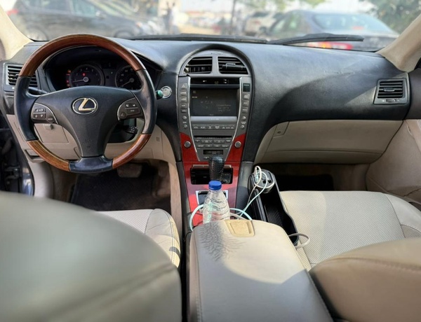 2012 UPGRADED LEXUS ES350 FOR SALE IN ABUJA