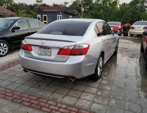 2013 HONDA ACCORD  FOR SALE IN ABUJA