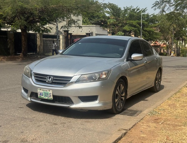 2013 HONDA ACCORD LX FOR SALE IN ABUJA