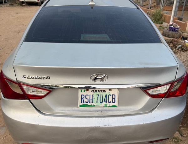 2013 HYUNDAI SONATA  FOR SALE IN ABUJA