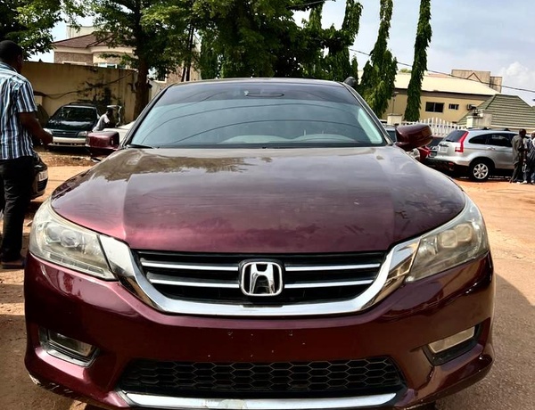 2013 KEYLESS HONDA ACCORD V6 FOR SALE IN KADUNA