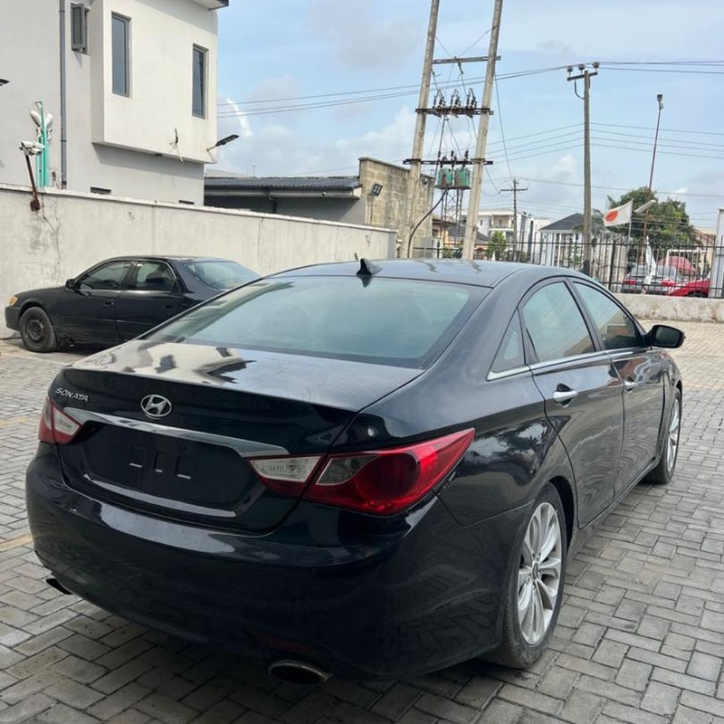 2013 KEYLESS HYUNDAI SONATA LIMITED FOR SALE IN ABUJA image