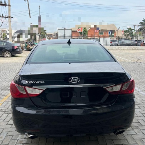 2013 KEYLESS HYUNDAI SONATA LIMITED FOR SALE IN ABUJA
