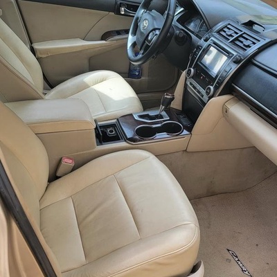 2013 KEYLESS TOYOTA CAMRY V6 FULL OPTION FOR SALE IN ABUJA