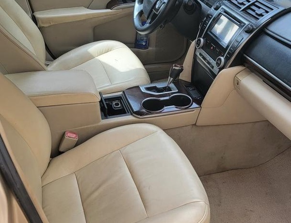 2013 KEYLESS TOYOTA CAMRY V6 FULL OPTION FOR SALE IN ABUJA