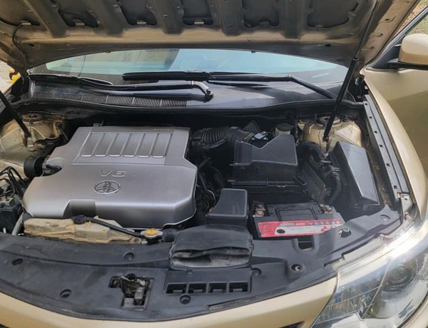 2013 KEYLESS TOYOTA CAMRY V6 FULL OPTION FOR SALE IN ABUJA