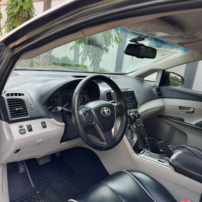 2013 KEYLESS TOYOTA VENZA FOR SALE IN LAGOS image