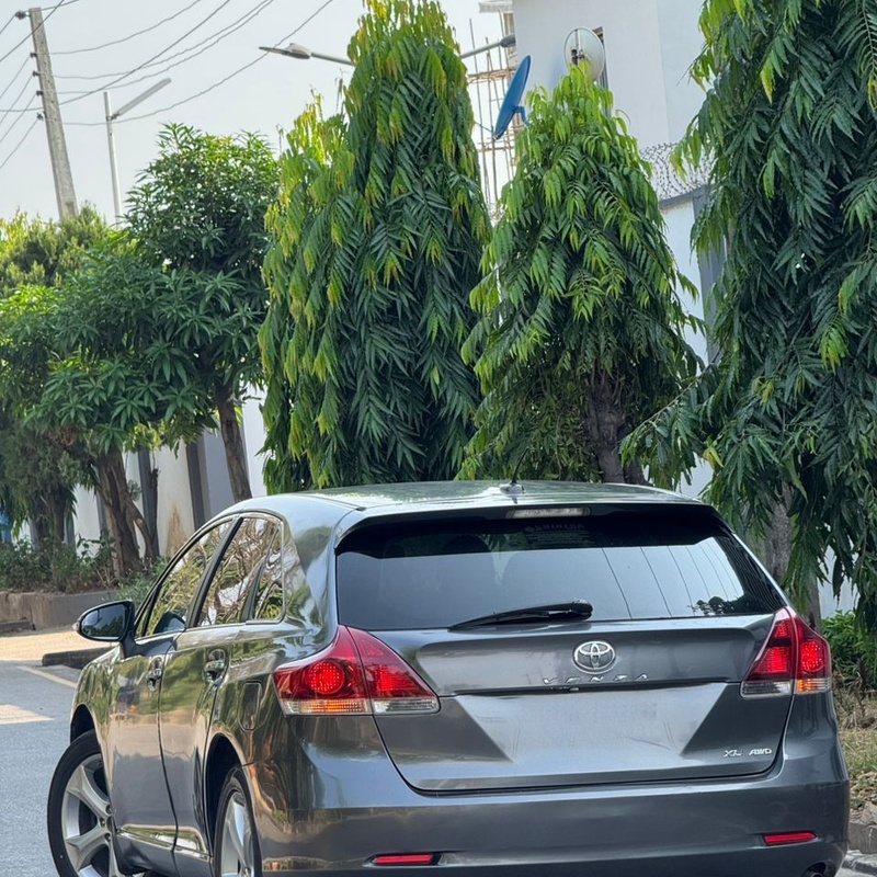 2013 KEYLESS TOYOTA VENZA FOR SALE IN LAGOS image