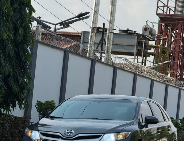 2013 KEYLESS TOYOTA VENZA FOR SALE IN LAGOS
