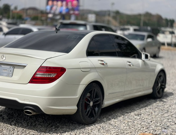 2013 MERCEDES BENZ C300 FOR SALE