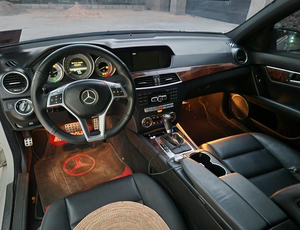 2013 MERCEDES BENZ C300 FOR SALE IN KANO