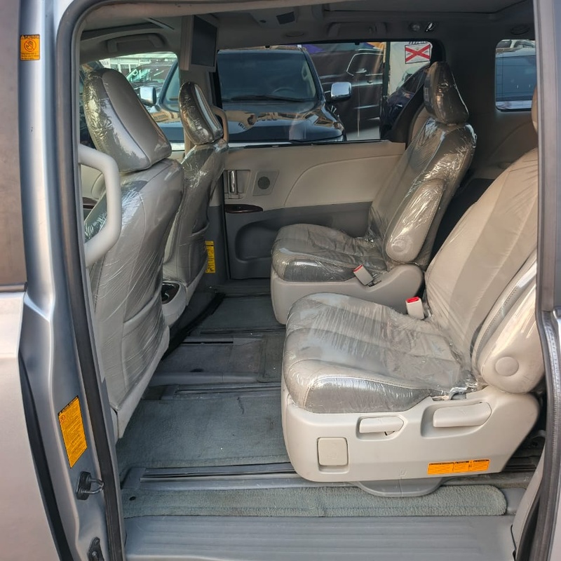 2013 Sienna XLE full option for Sale In Abuja image