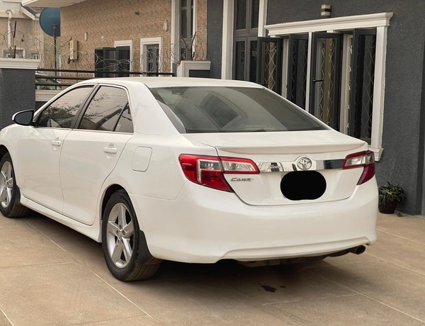 2013 TOYOTA CAMRY FOR SALE IN ABUJA