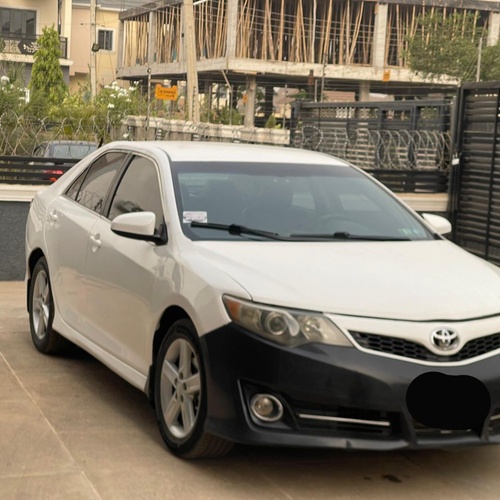 2013 TOYOTA CAMRY FOR SALE IN ABUJA