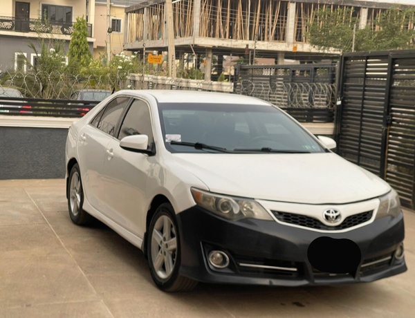 2013 TOYOTA CAMRY FOR SALE IN ABUJA