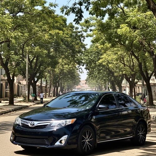 2013 TOYOTA CAMRY LE FOR SALE IN KADUNA