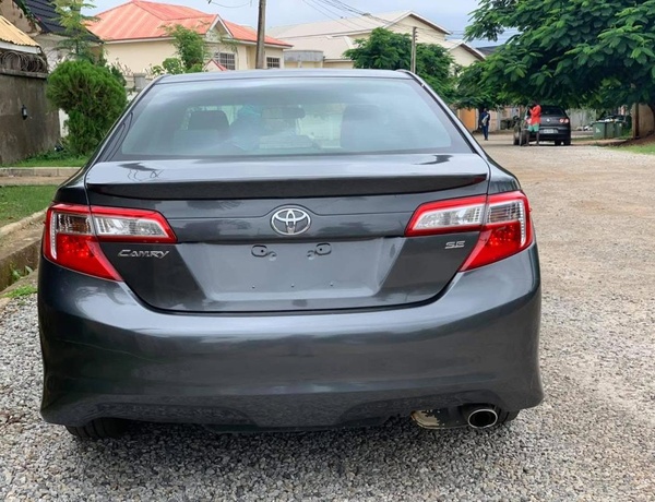 2013 TOYOTA CAMRY SE FOR SALE IN ABUJA