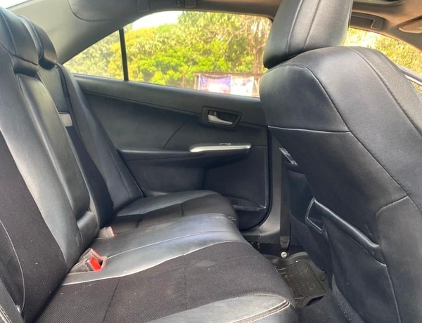 2013 TOYOTA CAMRY SE FOR SALE IN ABUJA