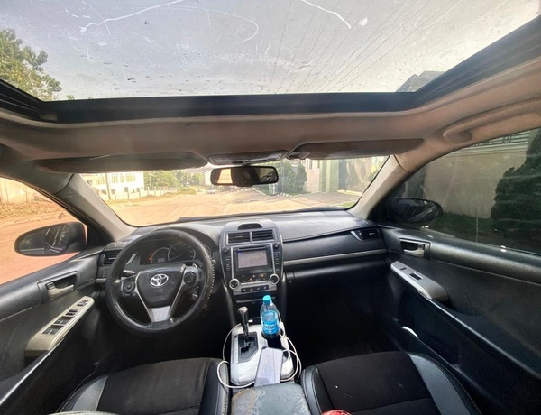 2013 TOYOTA CAMRY SE FOR SALE IN ABUJA