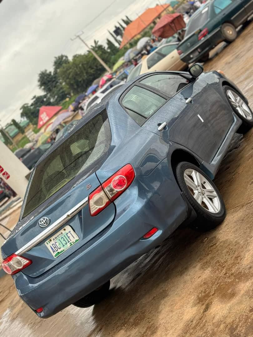 Car Image 9