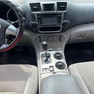 2013 TOYOTA HIGHLANDER FOR SALE IN ABUJA