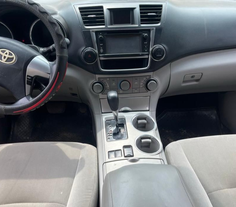 2013 TOYOTA HIGHLANDER FOR SALE IN ABUJA image