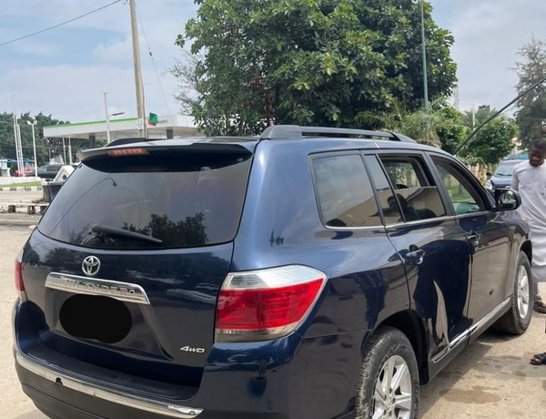 2013 TOYOTA HIGHLANDER FOR SALE IN ABUJA