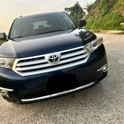 2013 TOYOTA HIGHLANDER FOR SALE IN ABUJA