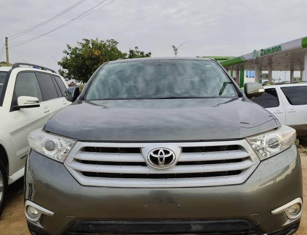 2013 TOYOTA HIGHLANDER FOR SALE IN KADUNA