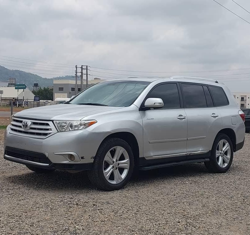 2013 UPGRADED KEYLESS TOYOTA HIGHLANDER FOR SALE image