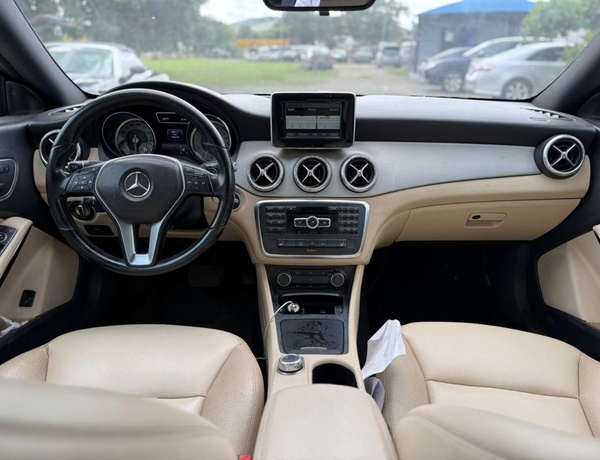 2014 MERCEDES BENZ CLA250 SALE IN ABUJA